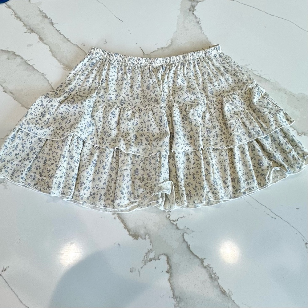 Brandy Melville Floral Ruffle Skirt SIZE XS